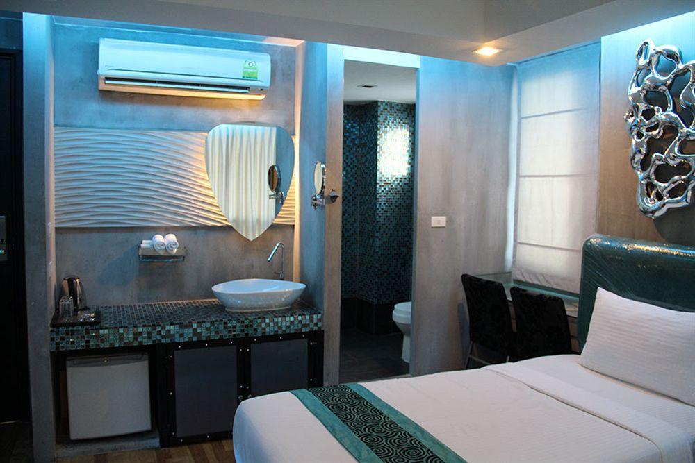 Blutique Hotel Бангкок Экстерьер фото
