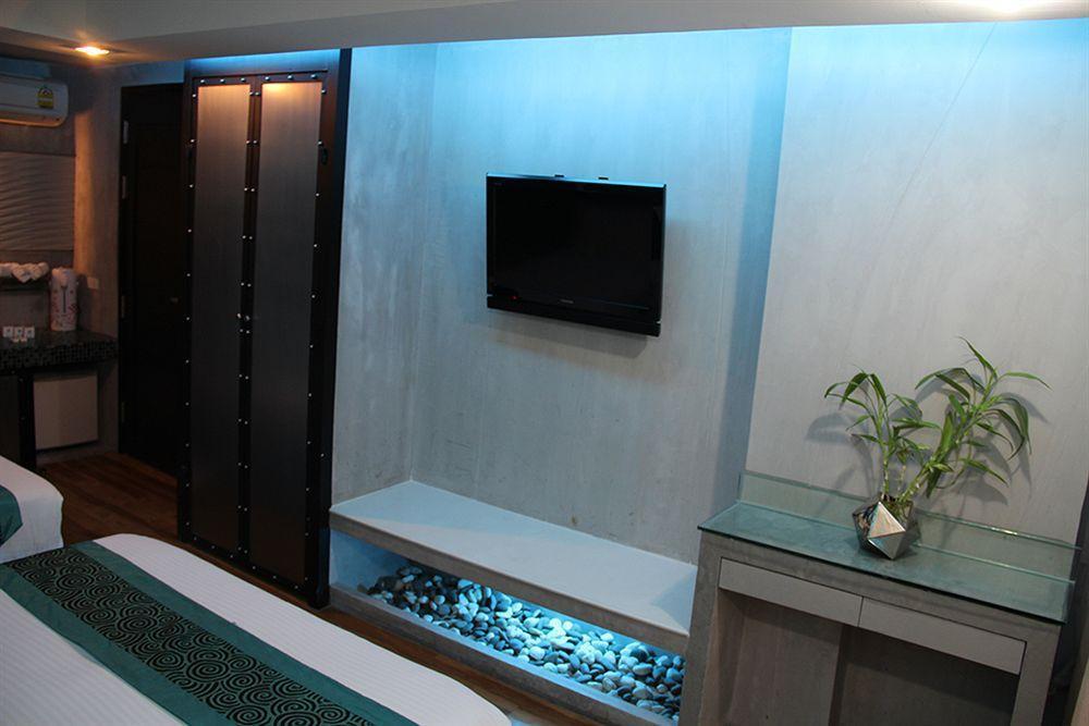 Blutique Hotel Бангкок Экстерьер фото