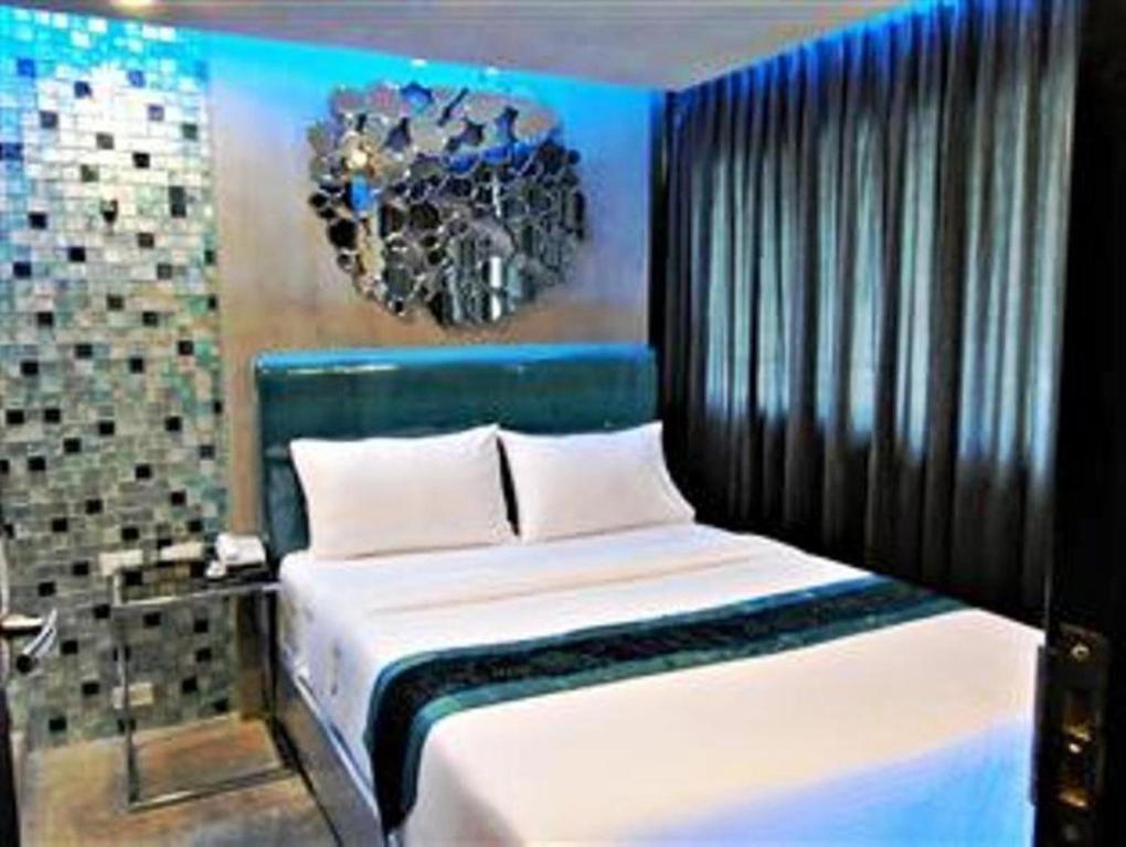 Blutique Hotel Бангкок Номер фото