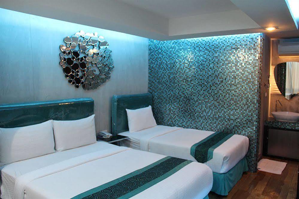 Blutique Hotel Бангкок Экстерьер фото